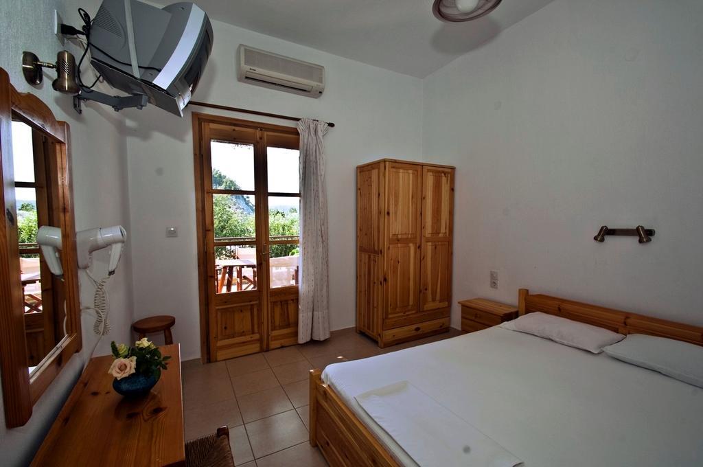 Athina Apartments 尼欧克利马 外观 照片
