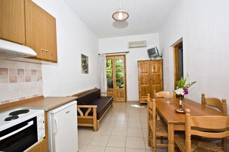 Athina Apartments 尼欧克利马 客房 照片
