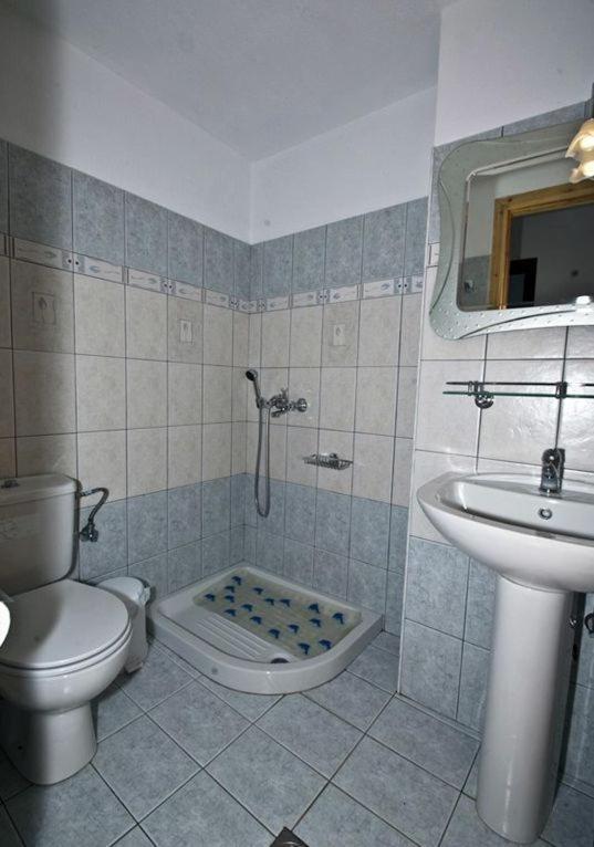 Athina Apartments 尼欧克利马 客房 照片